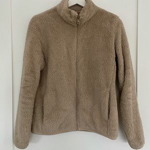 Uniqlo Fluffy Sherpa Zip-Up Jacket in Medium